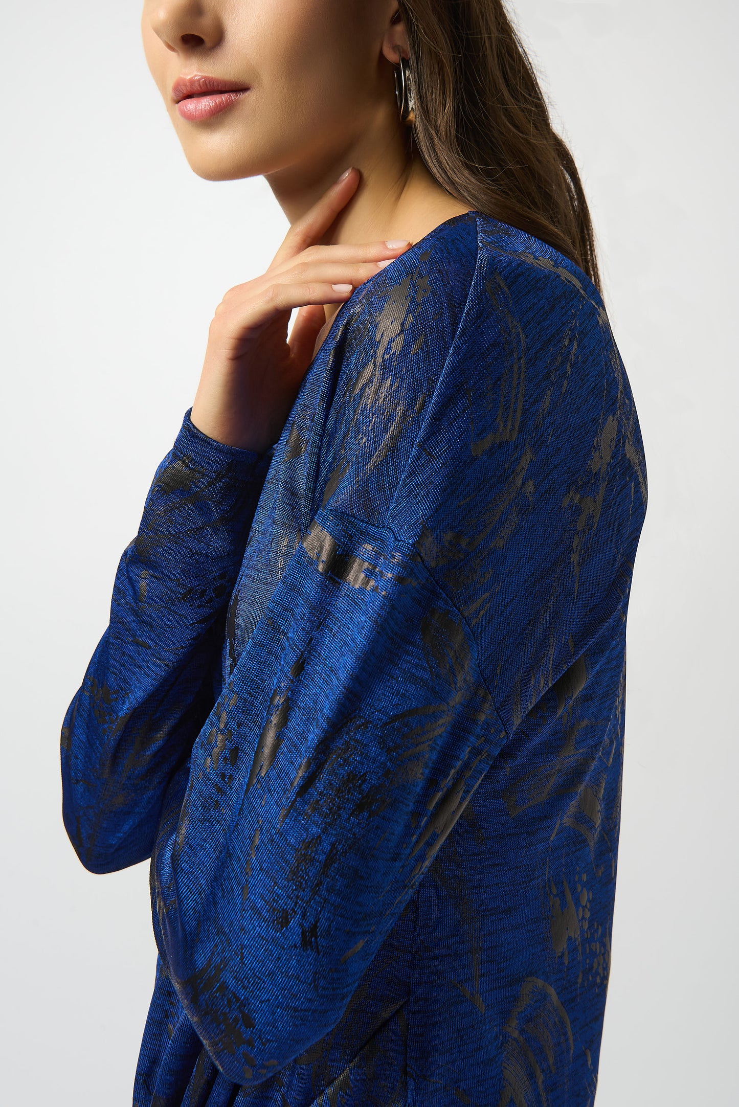 Melange Knit Abstract Print Straight Top