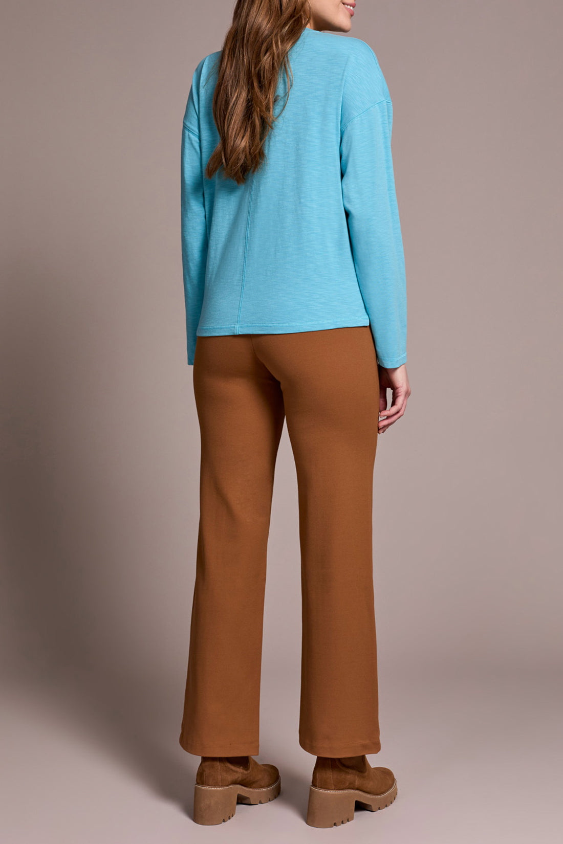 Slub Knit Flatlock V-Neck Top