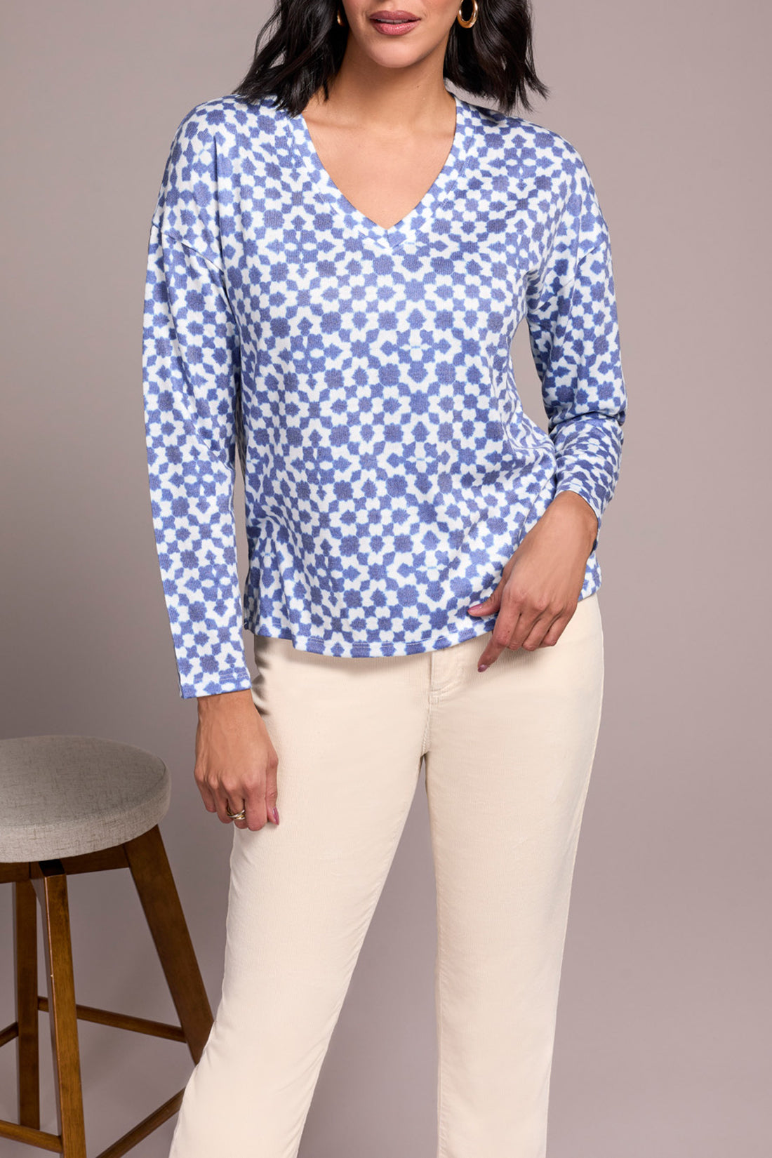 Fuzzy Soft V-Neck Combo Print Knit Top
