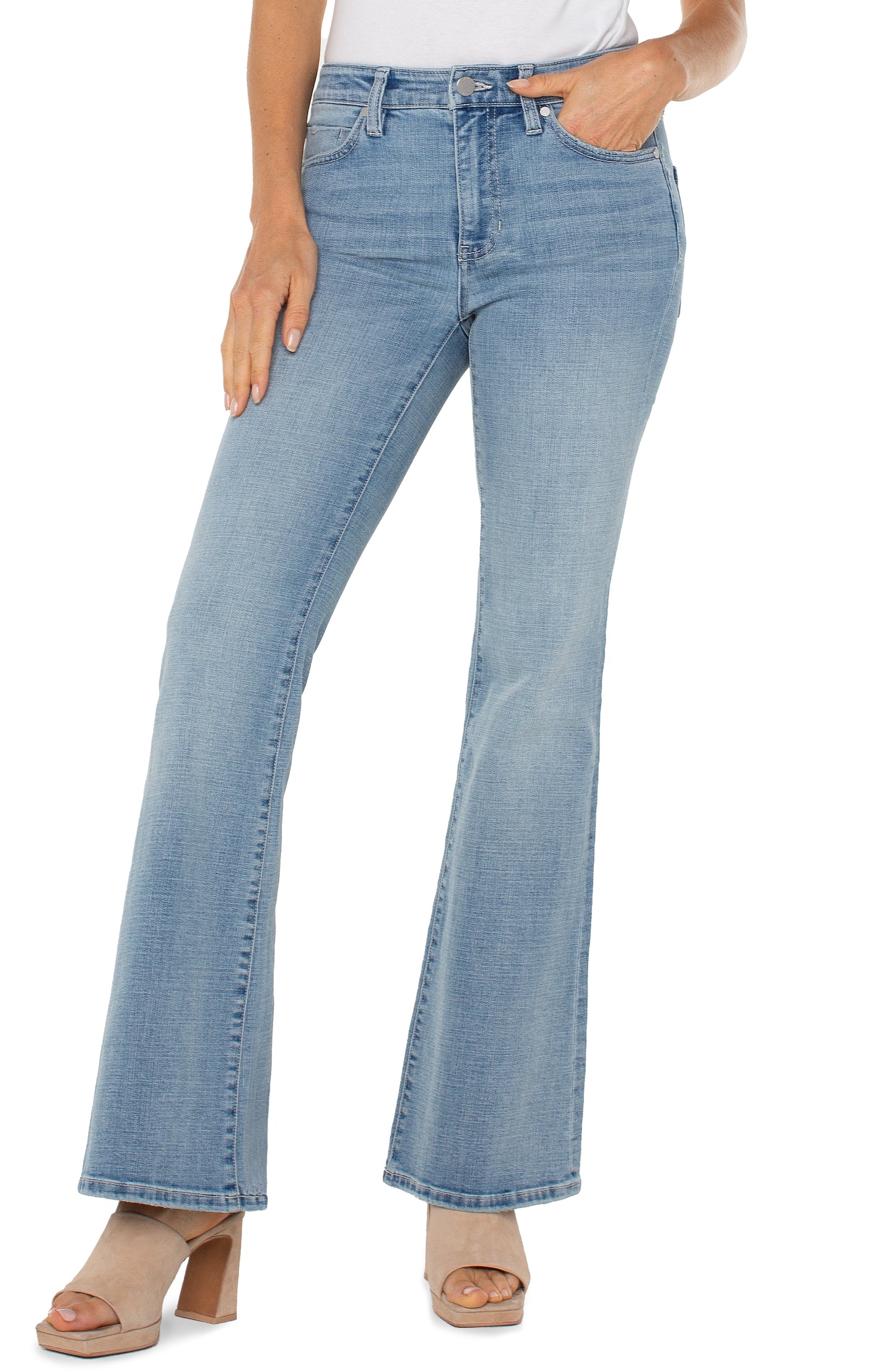 Hannah Flare 32" Jeans