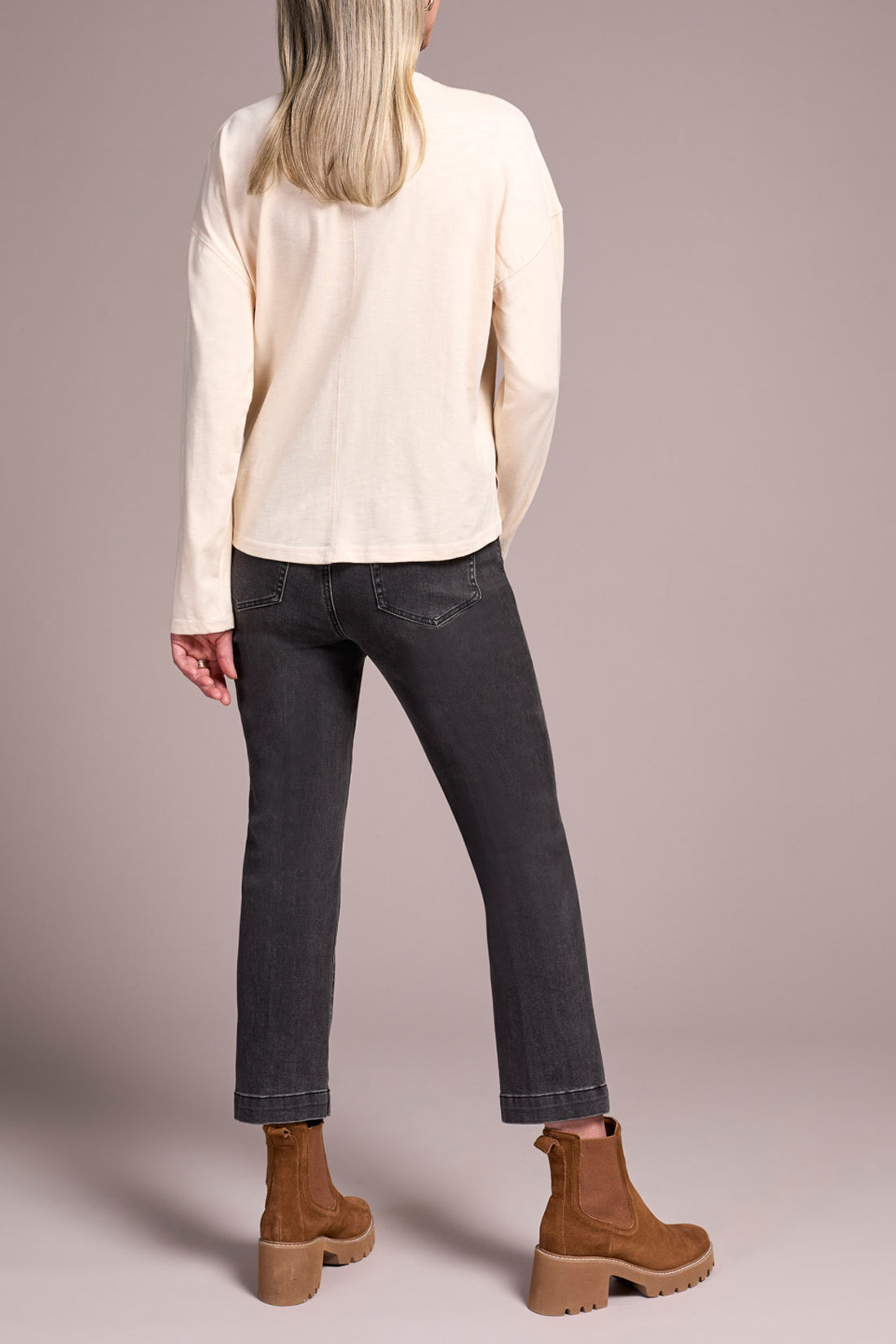 Slub Knit Flatlock V-Neck Top