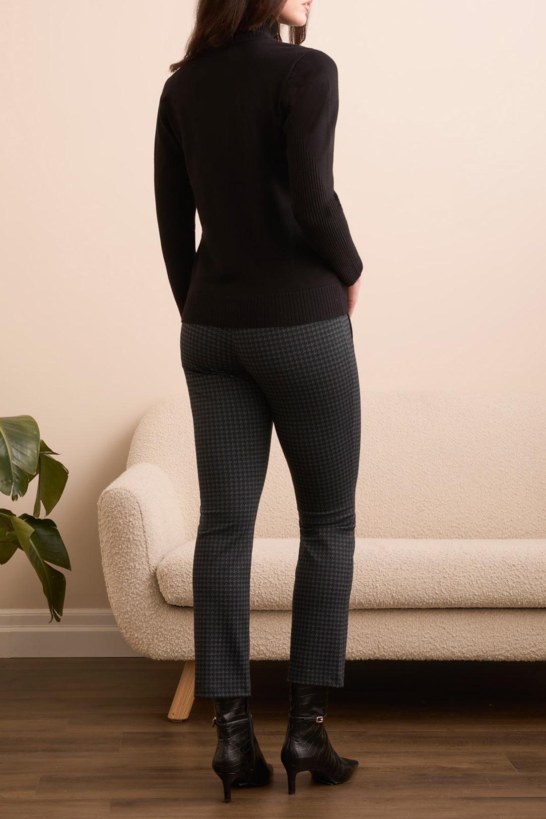 Lightweight Turtle Neck Sweater