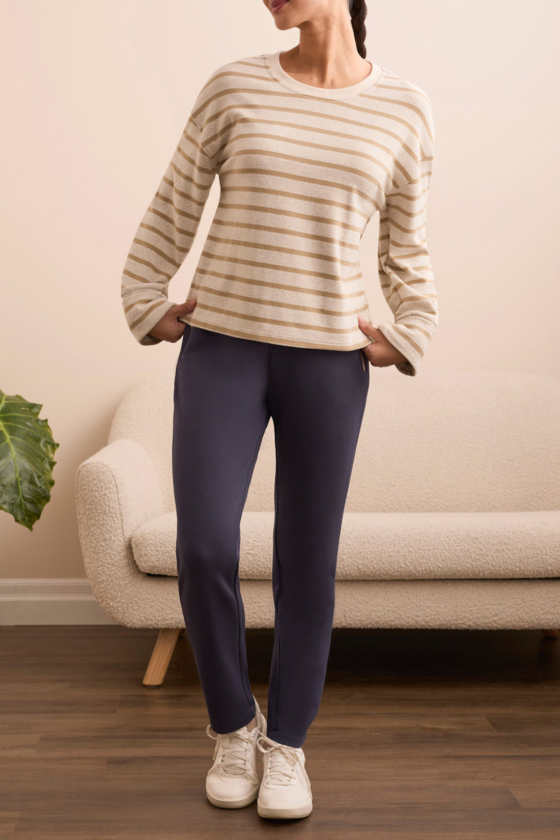 Scuba Knit Contrast Trim Pull-On Ankle Pants