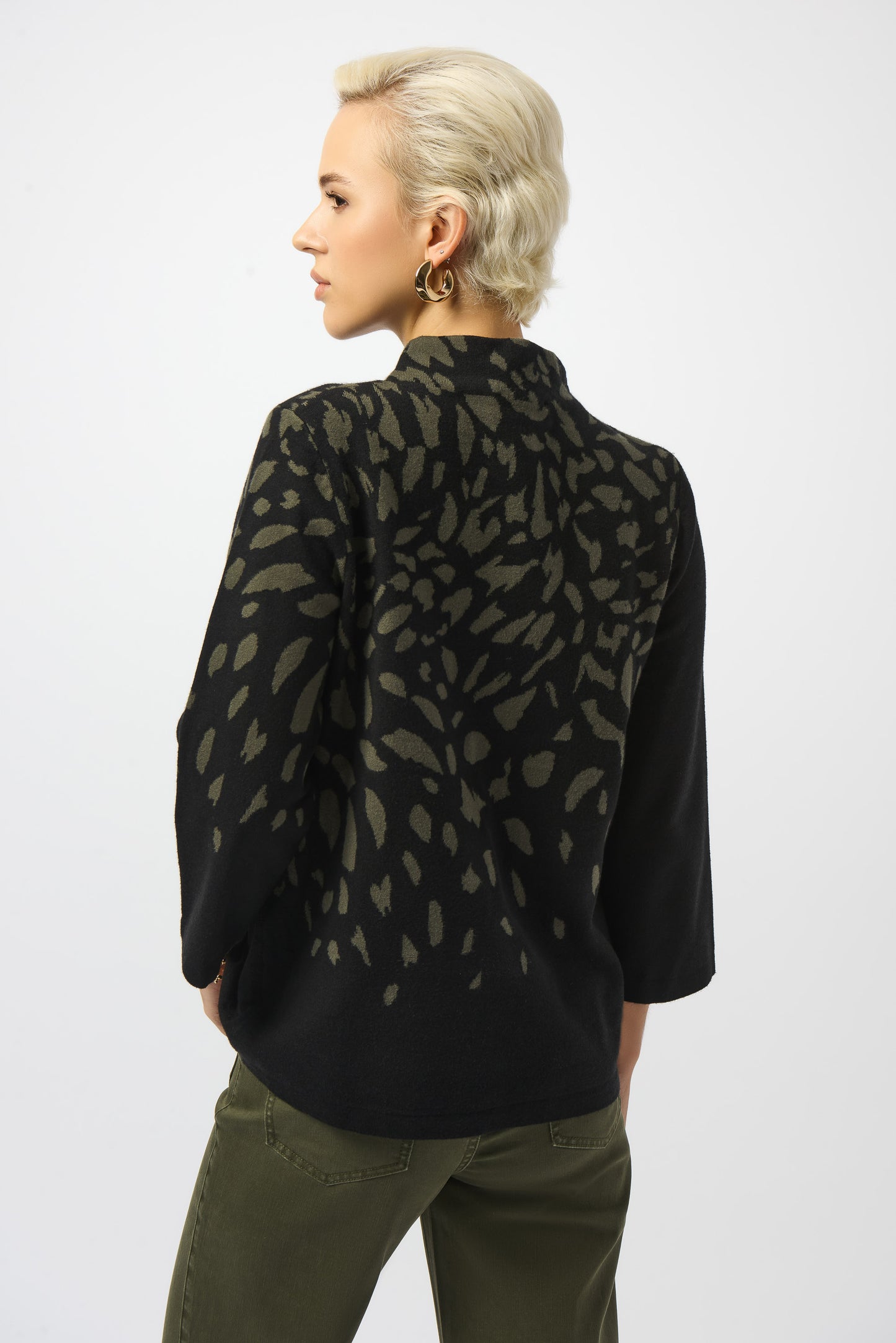 Jacquard Animal Print Sweater